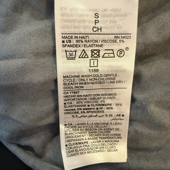 Old Navy Sleeveless Luxe Leopard Print Swing Top (NWT) - Picture 4 of 5